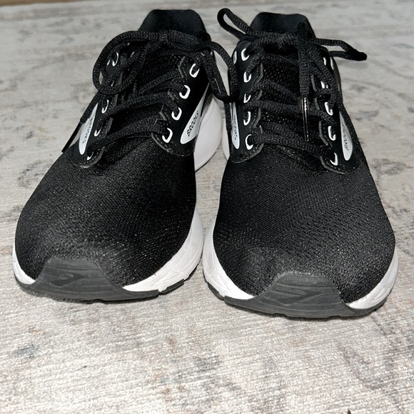 Brooks Running Shoes Blackk &White Women’s Size 11 European size 43 - Picture 4 of 6